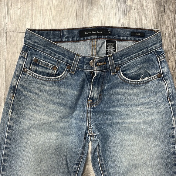 Calvin Klein Flare Jeans - Picture 5 of 5